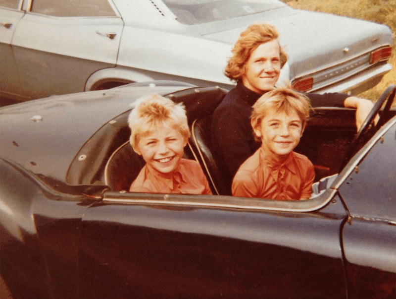 David jeune passionné de voiture